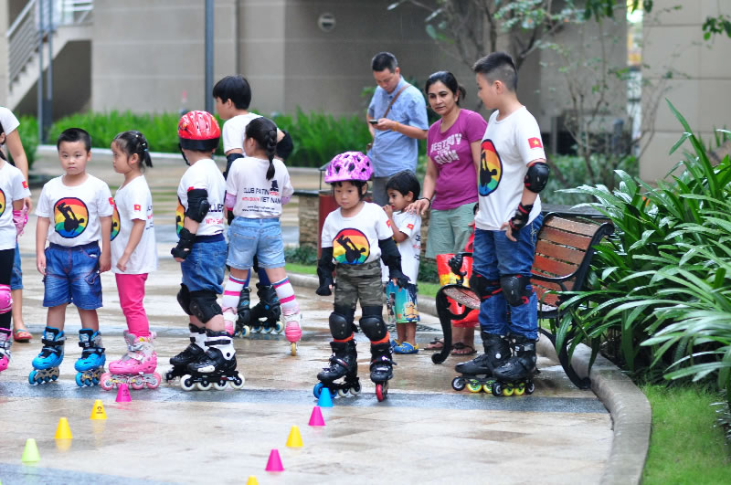 Dạy đào tạo tập trượt patin trẻ em tại TP Vinh Nghệ An